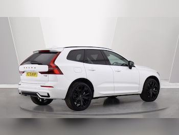 Used Volvo XC60 2025 for sale - 76314376: Photo 2