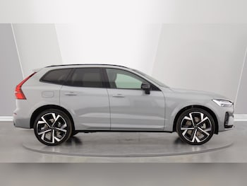 Used Volvo XC60 2025 for sale - 76337740: Photo