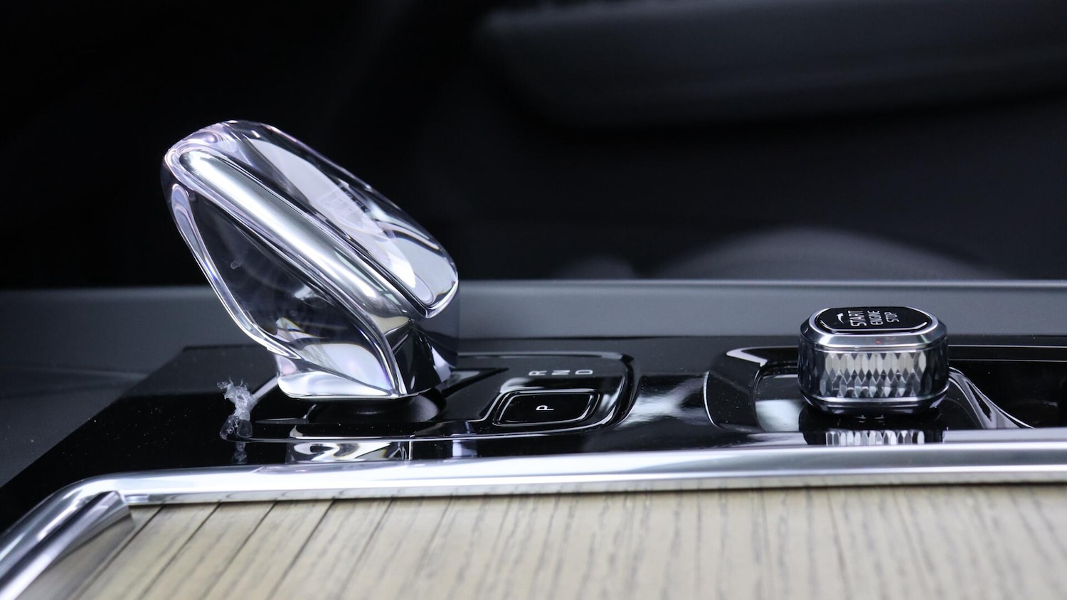 Used Volvo XC60 2025 for sale - 76337740: Photo 41