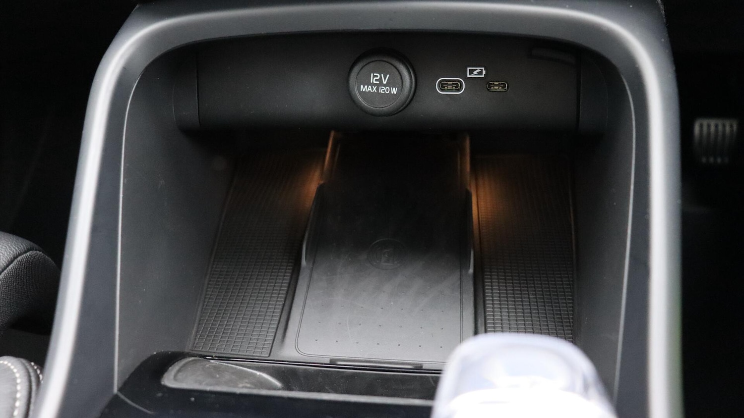 Used Volvo XC40 2025 for sale - 76109309: Photo 24