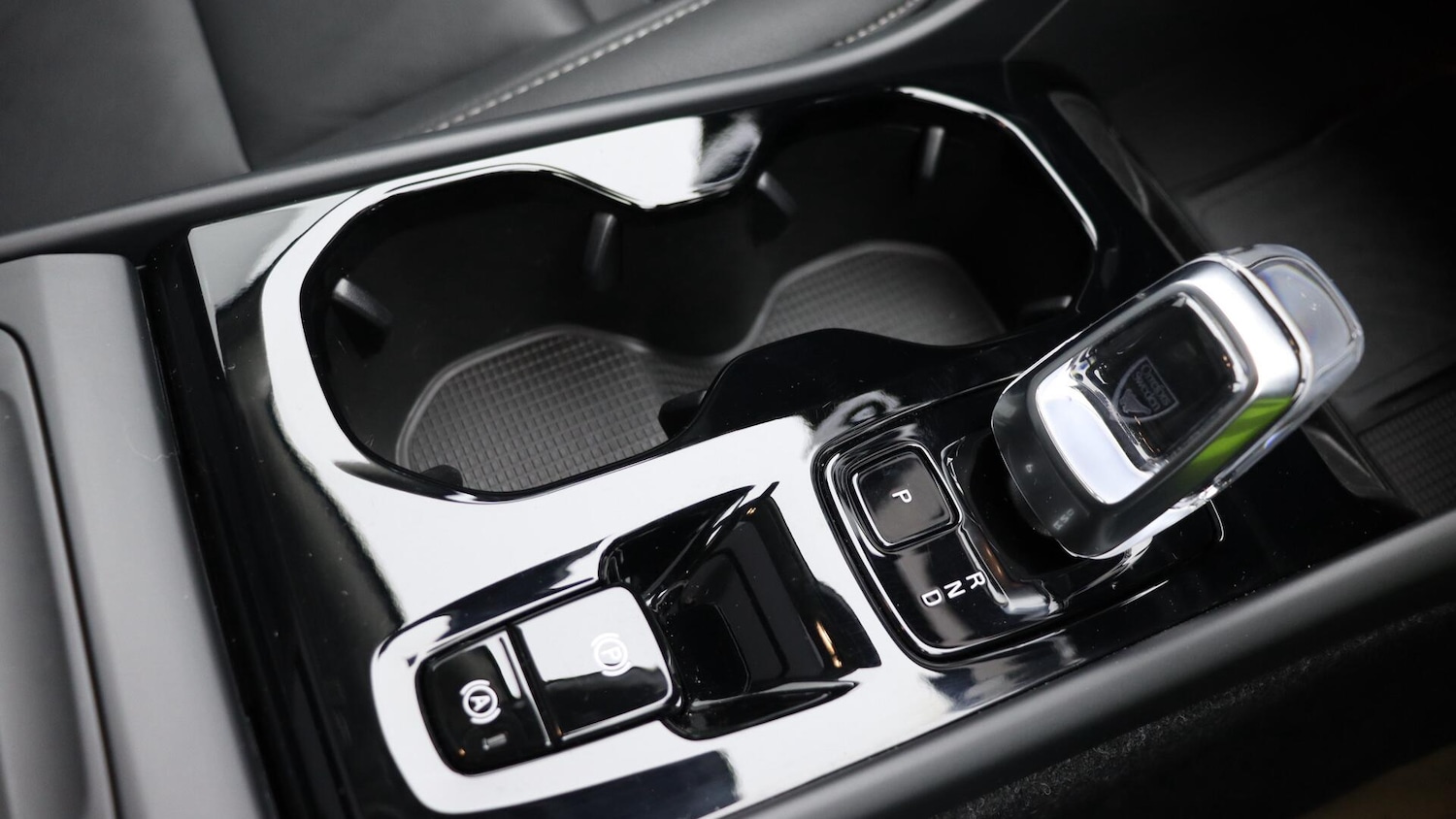 Used Volvo XC40 2025 for sale - 76109309: Photo 25