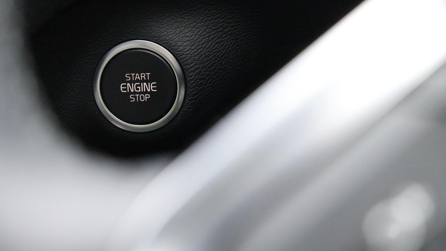Used Volvo XC40 2025 for sale - 76109309: Photo 27