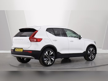Used Volvo XC40 2025 for sale - 76109309: Photo 2