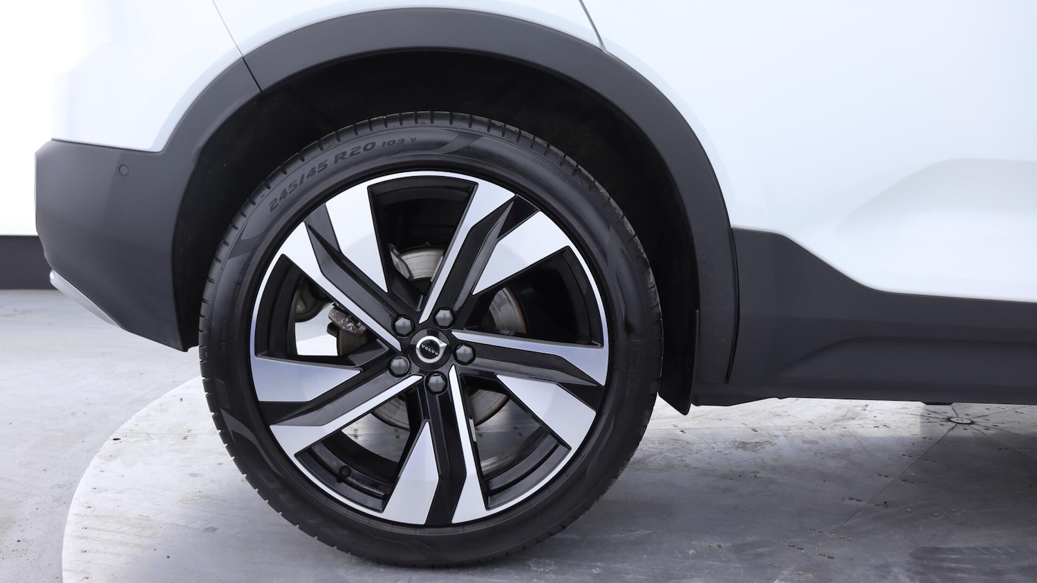 Used Volvo XC40 2025 for sale - 76109309: Photo 9