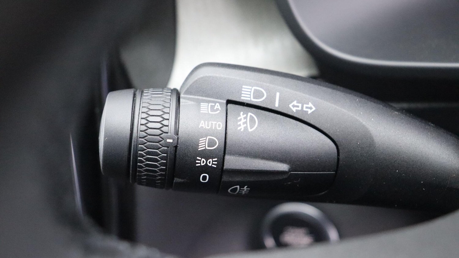 Used Volvo XC40 2025 for sale - 76348796: Photo 20