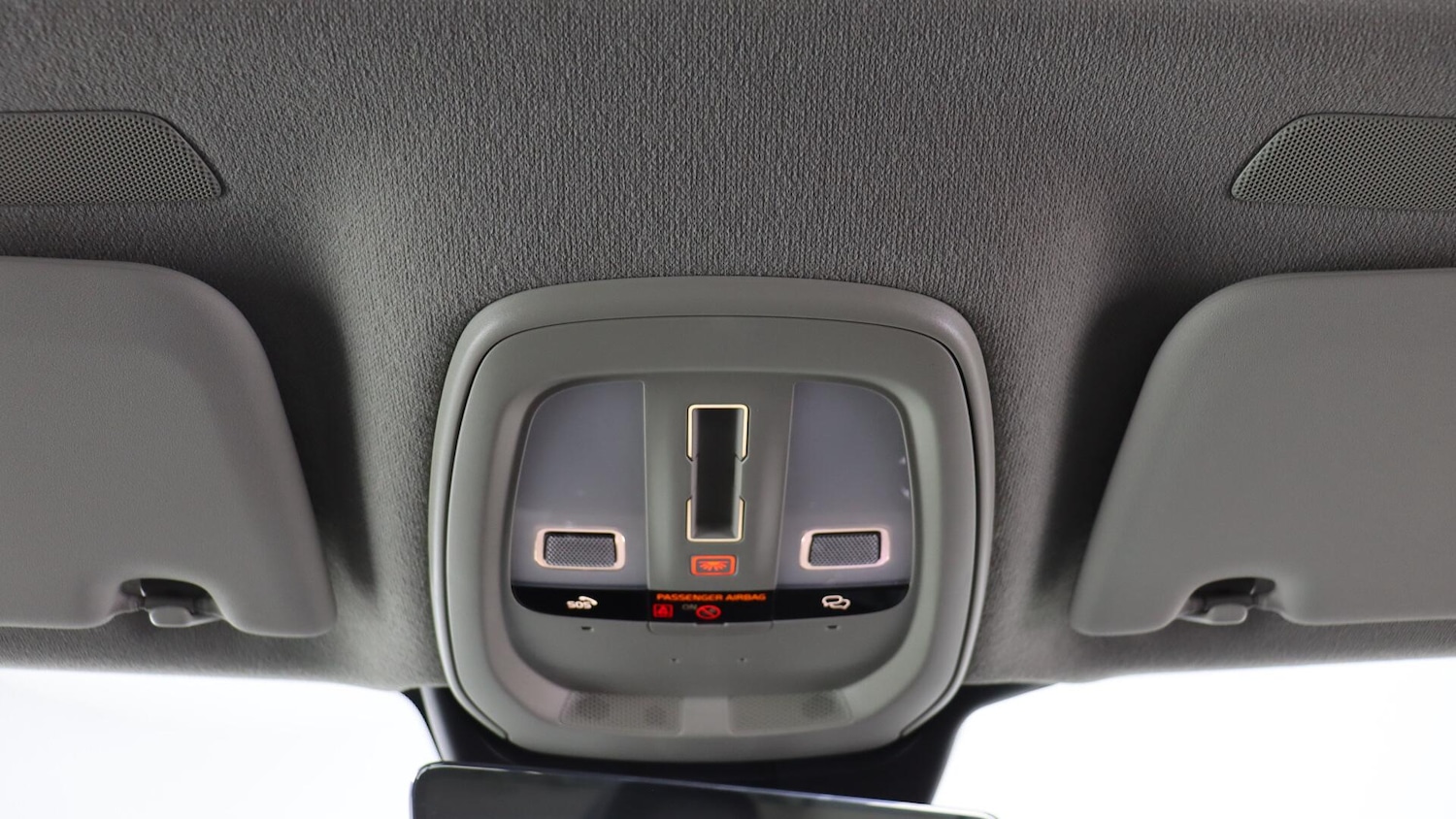 Used Volvo XC40 2025 for sale - 76348796: Photo 28