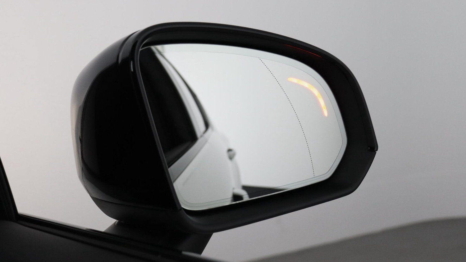 Used Volvo XC40 2025 for sale - 76348796: Photo 32