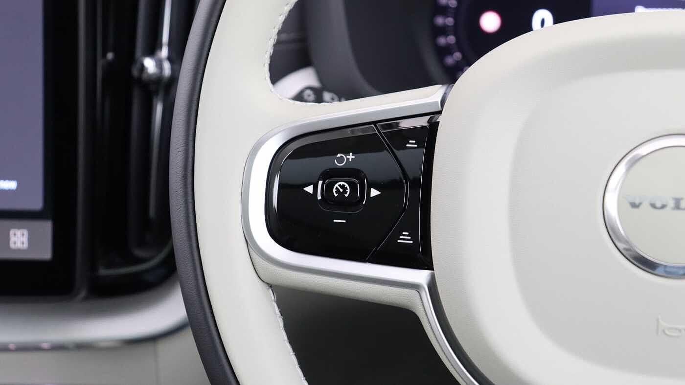 Used Volvo XC60 2025 for sale - 76349460: Photo 23