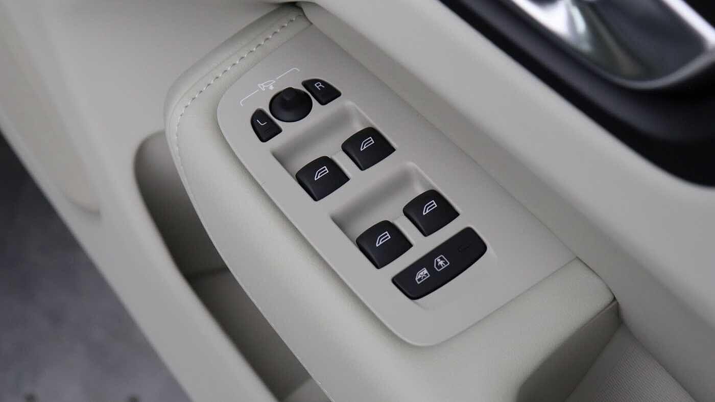 Used Volvo XC60 2025 for sale - 76349460: Photo 26