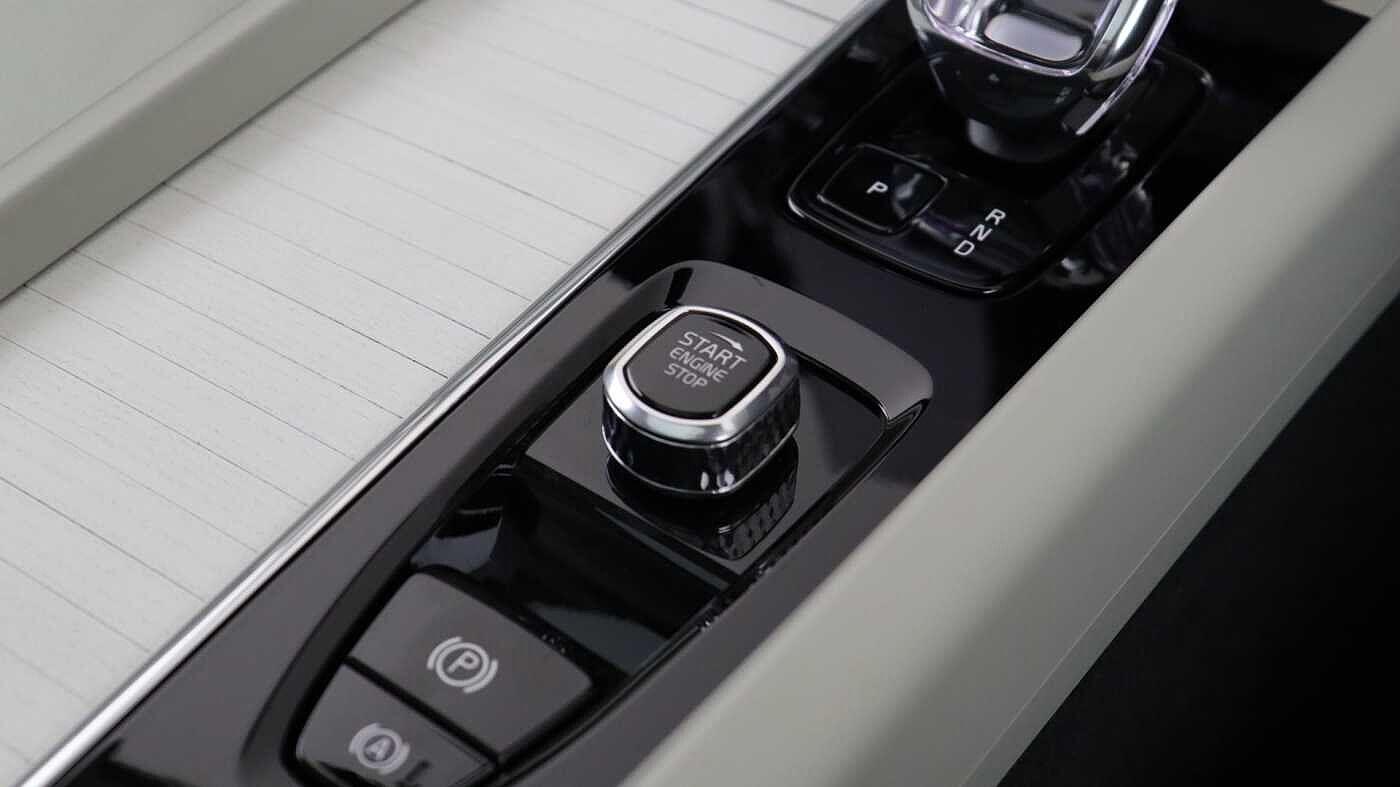 Used Volvo XC60 2025 for sale - 76349460: Photo 29