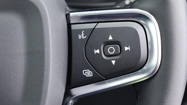 Used Volvo XC40 2025 for sale - 76213847: Photo 22