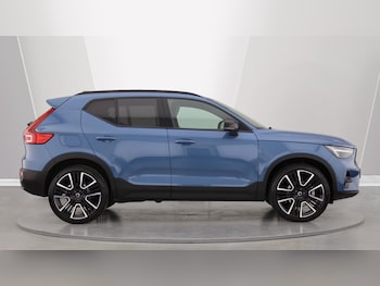Used Volvo XC40 2025 for sale - 76213847: Photo