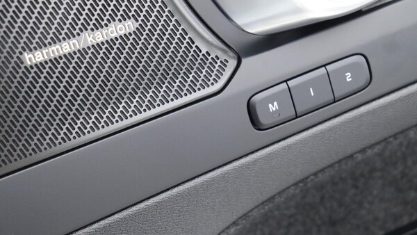 Used Volvo XC40 2025 for sale - 76213847: Photo 46