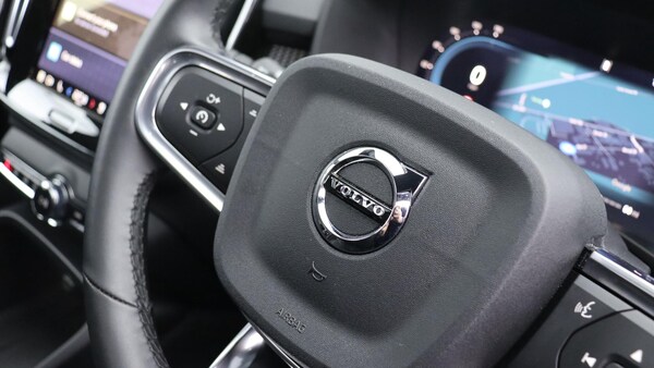 Used Volvo XC40 2025 for sale - 76213847: Photo 51