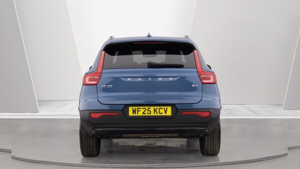 Used Volvo XC40 2025 for sale - 76213847: Photo 7