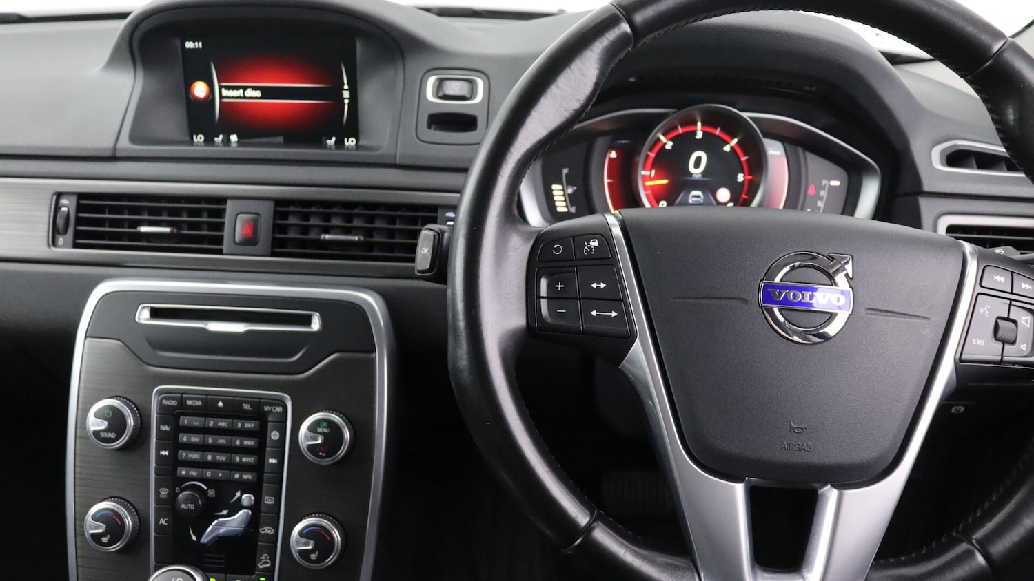 Used Volvo XC70 2015 for sale - 76327346: Photo 10