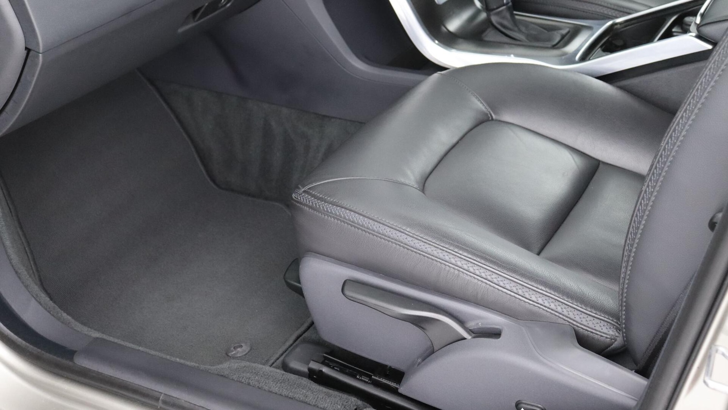 Used Volvo XC70 2015 for sale - 76327346: Photo 30