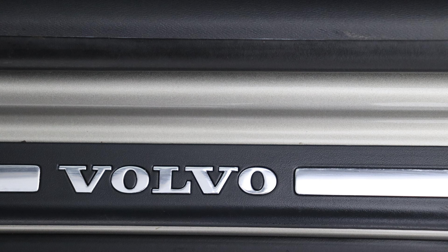 Used Volvo XC70 2015 for sale - 76327346: Photo 31