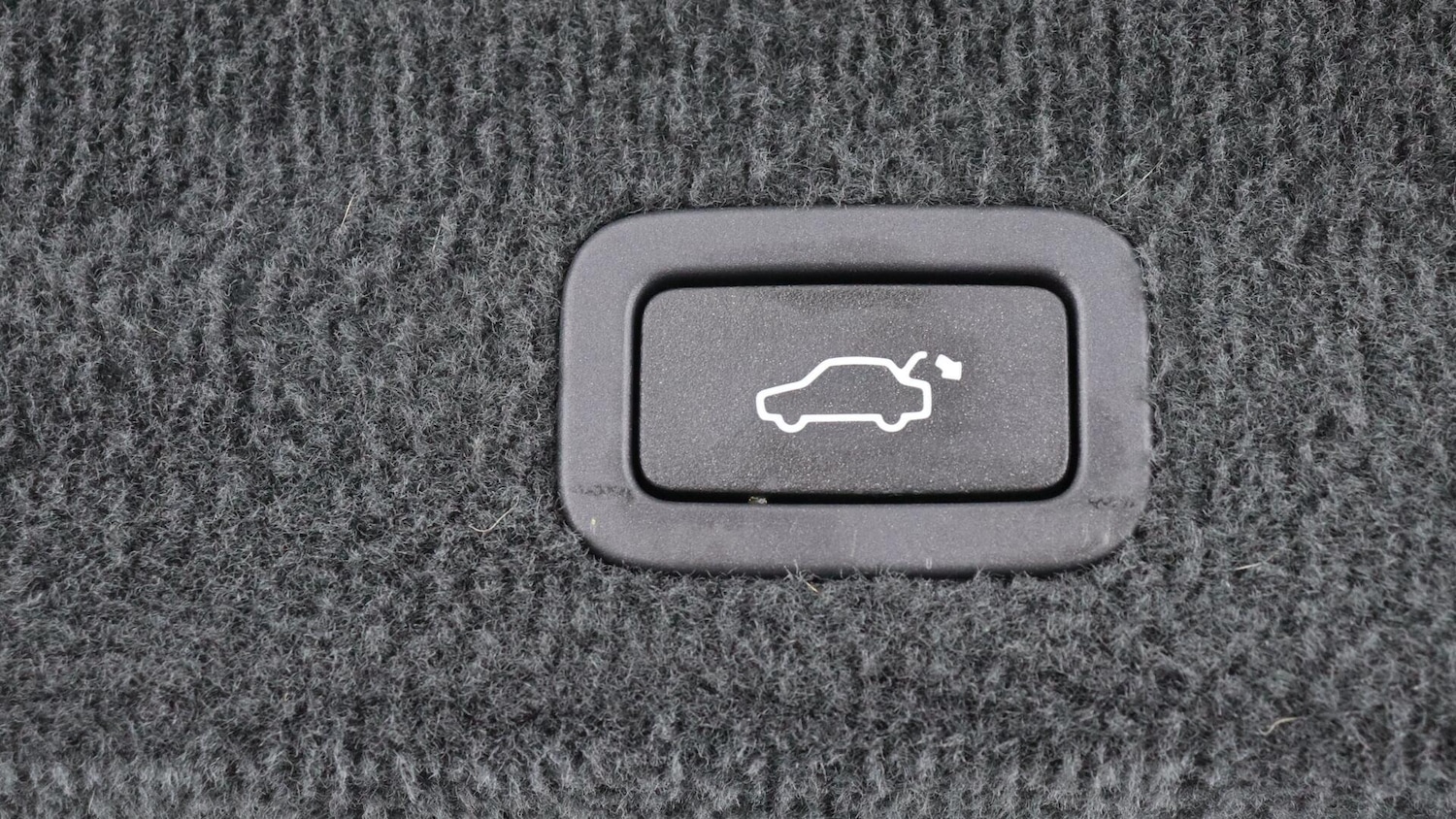 Used Volvo XC70 2015 for sale - 76327346: Photo 35