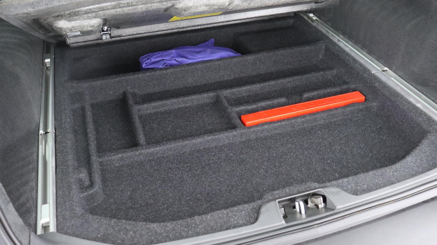 Used Volvo XC70 2015 for sale - 76327346: Photo 41