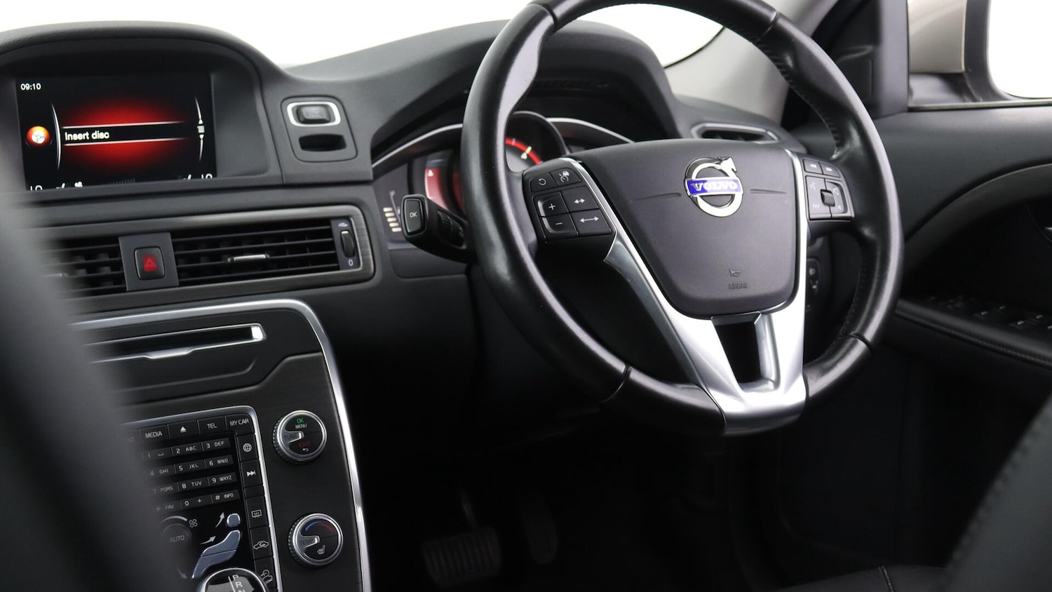 Used Volvo XC70 2015 for sale - 76327346: Photo 47