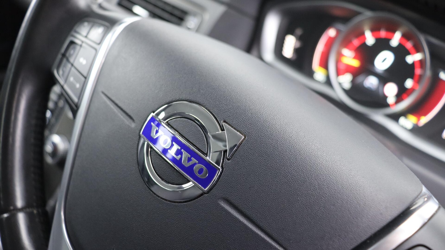 Used Volvo XC70 2015 for sale - 76327346: Photo 49