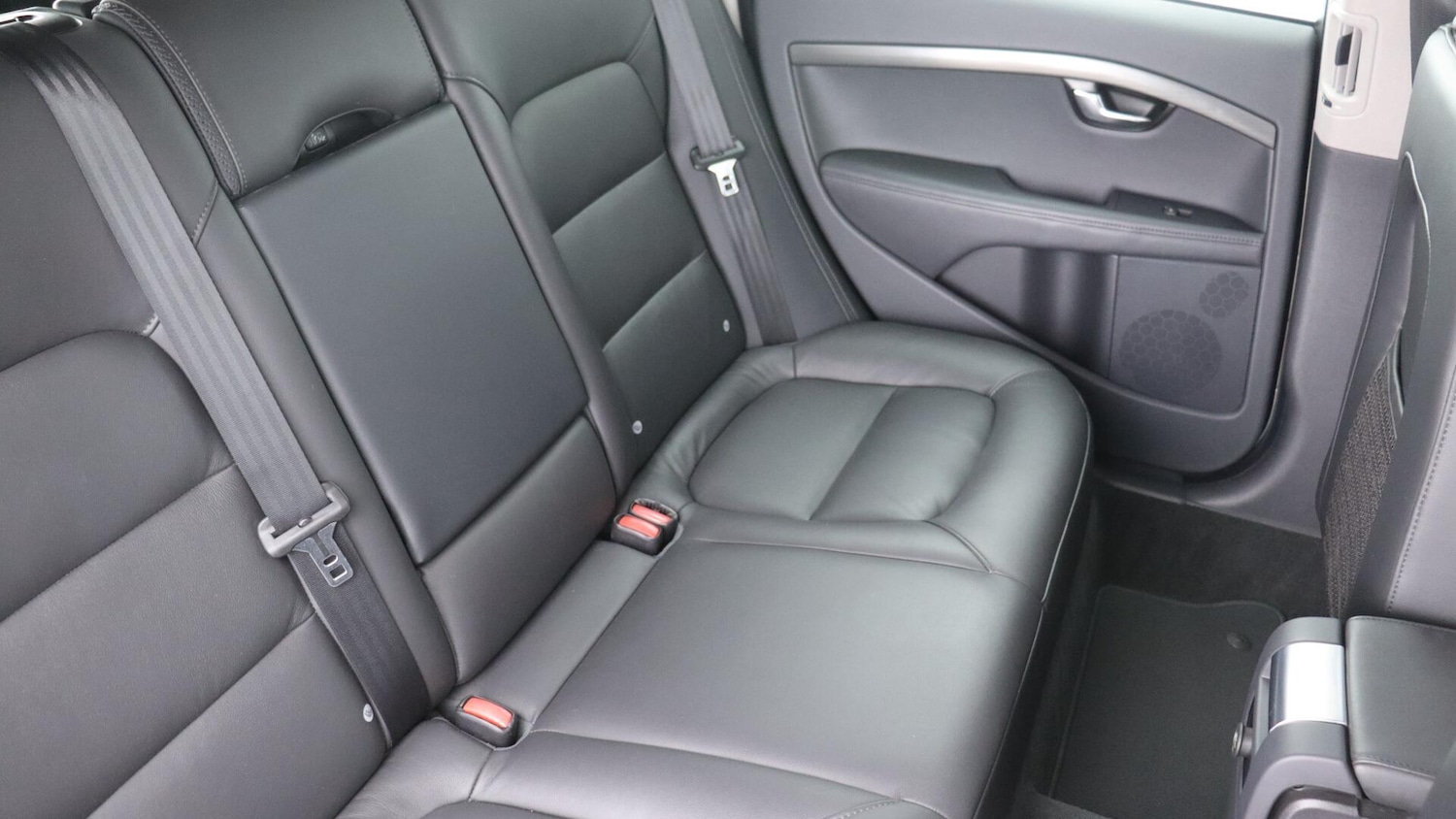 Used Volvo XC70 2015 for sale - 76327346: Photo 6