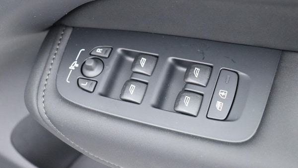 Used Volvo XC60 2025 for sale - 76238725: Photo 24
