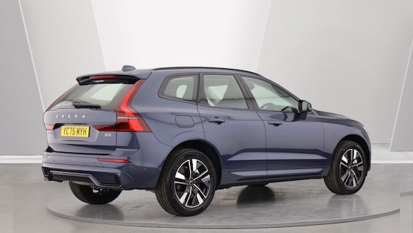 Used Volvo XC60 2025 for sale - 76238725: Photo 2