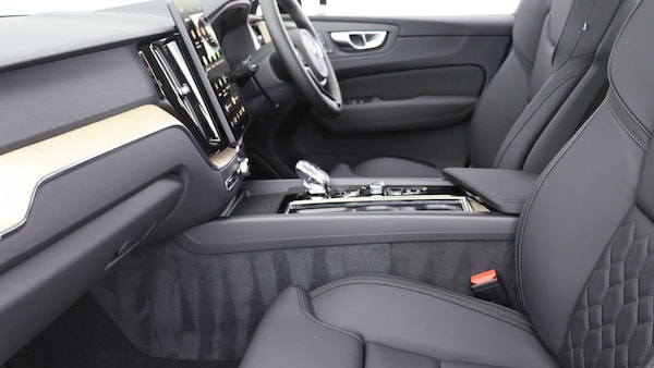 Used Volvo XC60 2025 for sale - 76238725: Photo 46