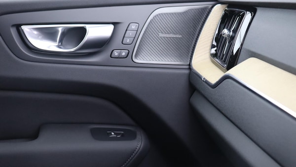 Used Volvo XC60 2025 for sale - 76238725: Photo 49