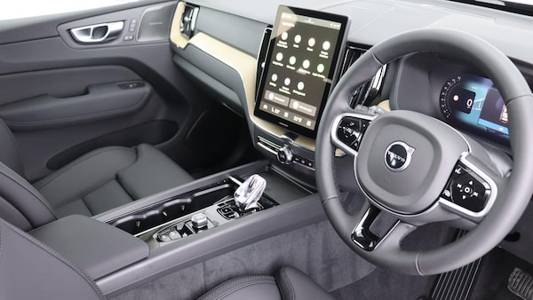 Used Volvo XC60 2025 for sale - 76238725: Photo 4