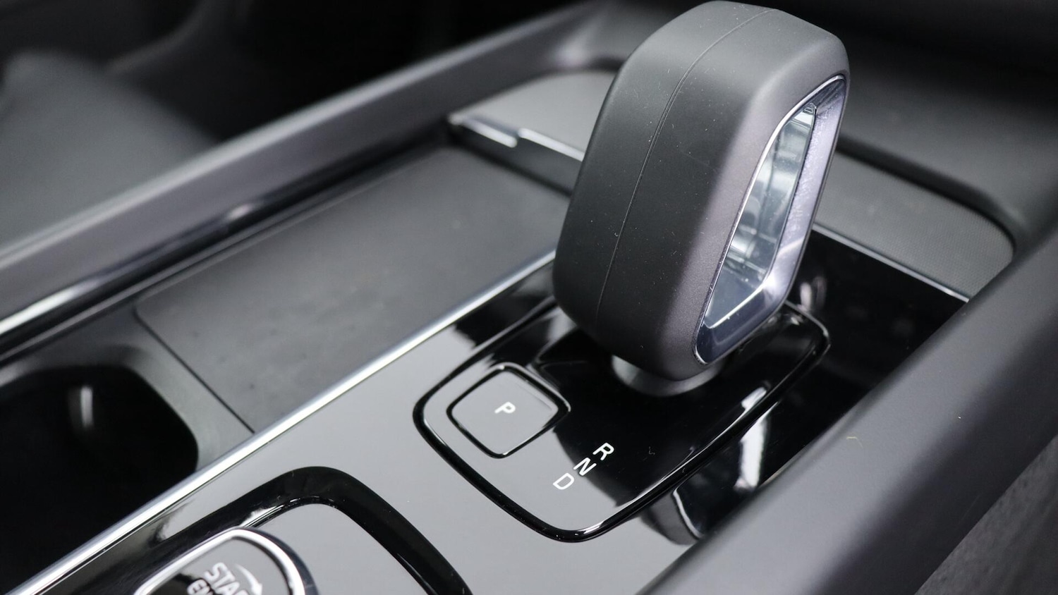 Used Volvo XC60 2022 for sale - 76072458: Photo 25