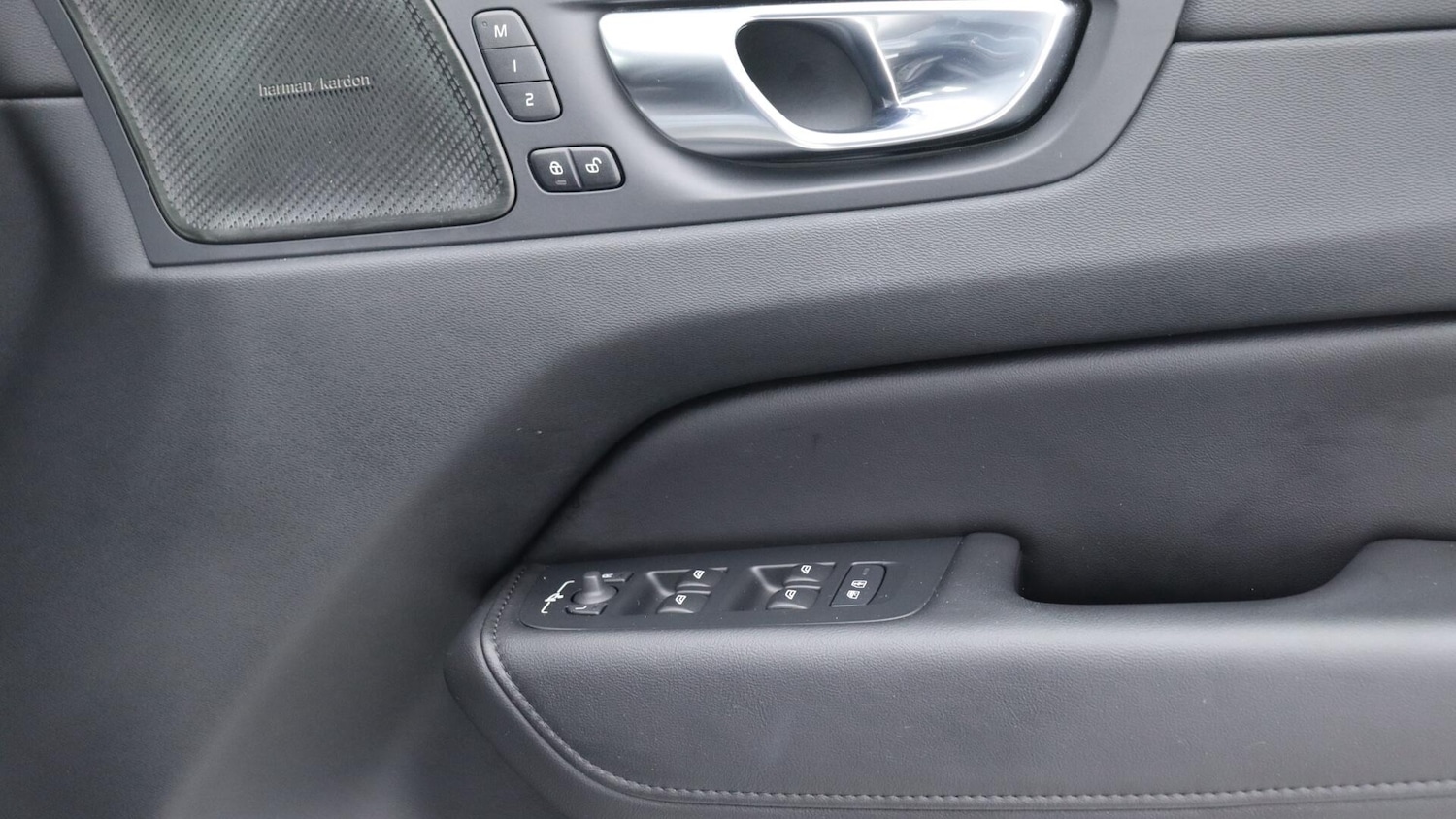 Used Volvo XC60 2022 for sale - 76072458: Photo 29