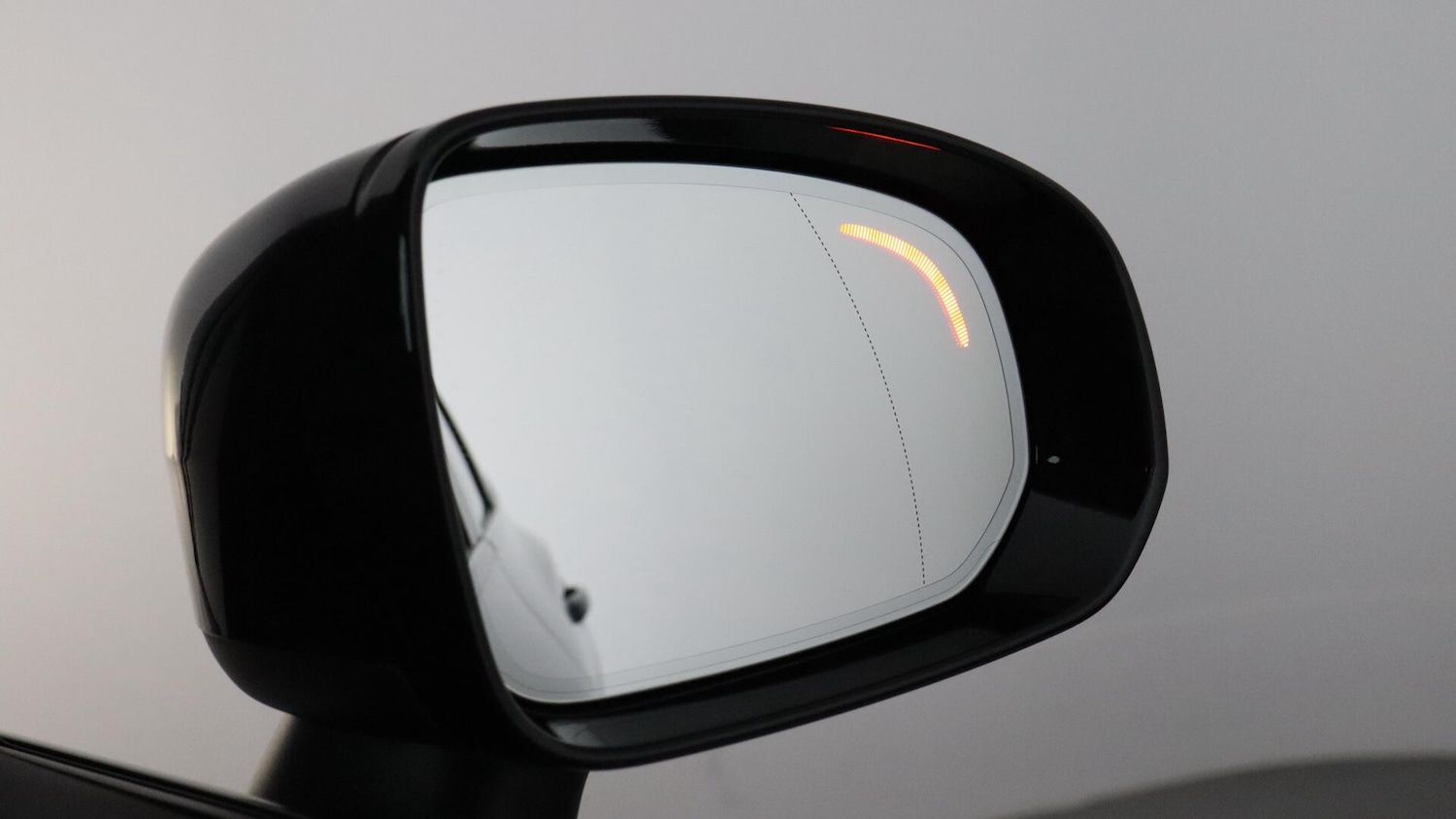 Used Volvo XC60 2022 for sale - 76072458: Photo 32