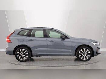 Used Volvo XC60 2022 for sale - 76072458: Photo 3