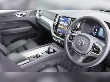 Used Volvo XC60 2022 for sale - 76072458: Photo 4