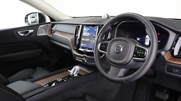 Used Volvo XC60 2024 for sale - 76200071: Photo 5