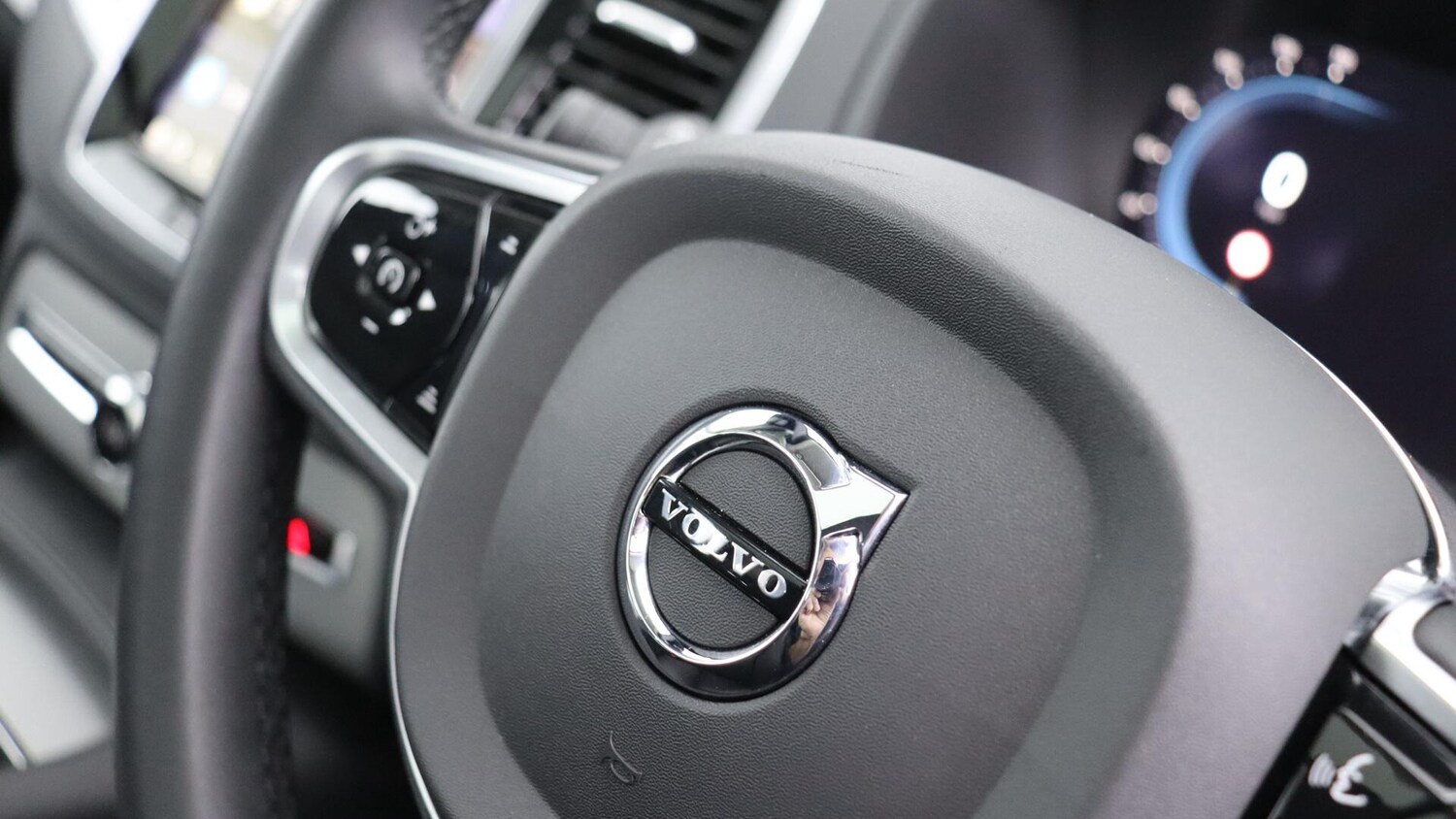 Used Volvo XC90 2023 for sale - 76085022: Photo 51