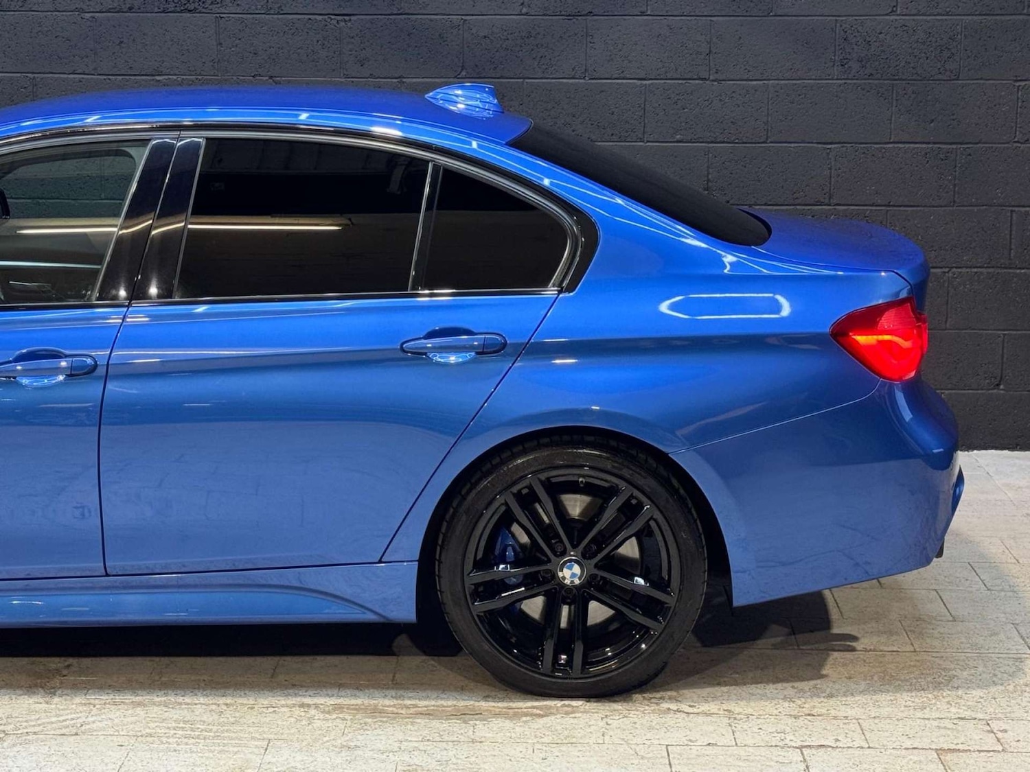 Used BMW 3 Series 2018 for sale - 76397224: Photo 10