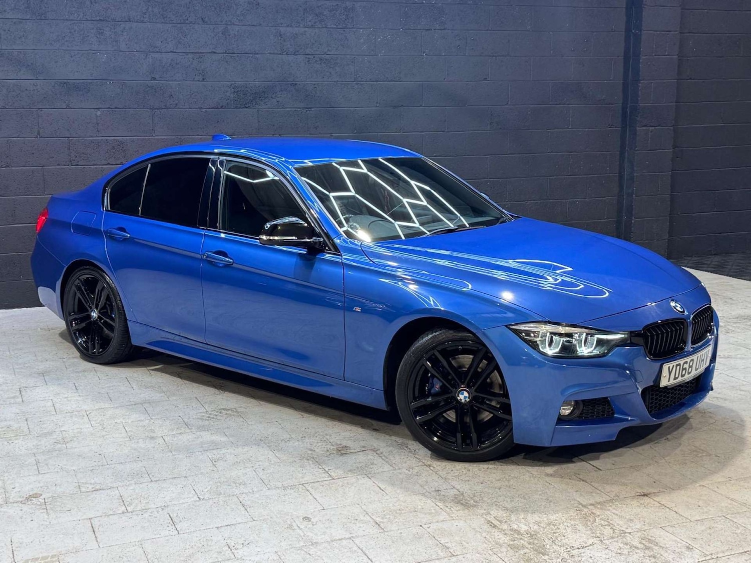 Used BMW 3 Series 2018 for sale - 76397224: Photo 16