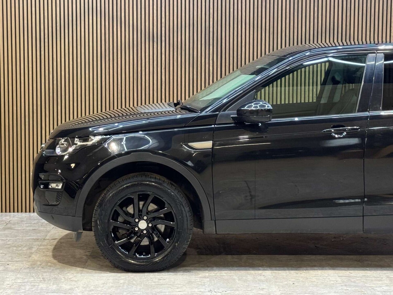 Used Land Rover Discovery Sport 2018 for sale - 77833267: Photo 36