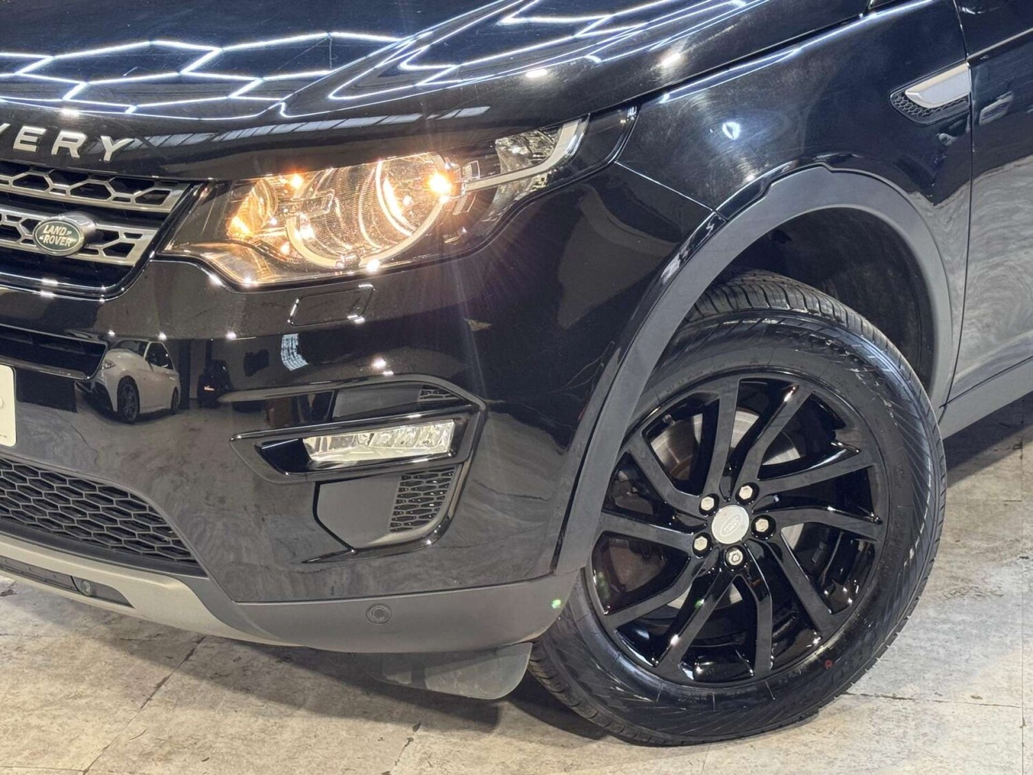 Used Land Rover Discovery Sport 2018 for sale - 77833267: Photo 38