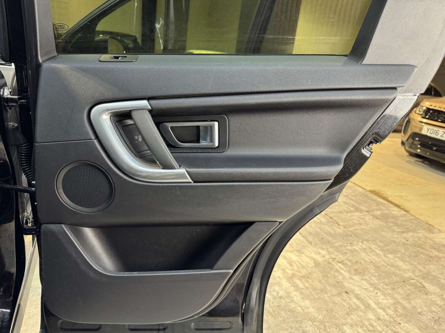 Used Land Rover Discovery Sport 2018 for sale - 77833267: Photo 61