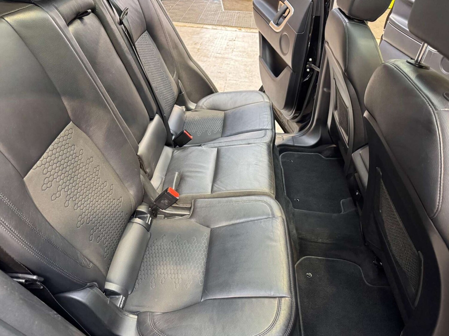 Used Land Rover Discovery Sport 2018 for sale - 77833267: Photo 62