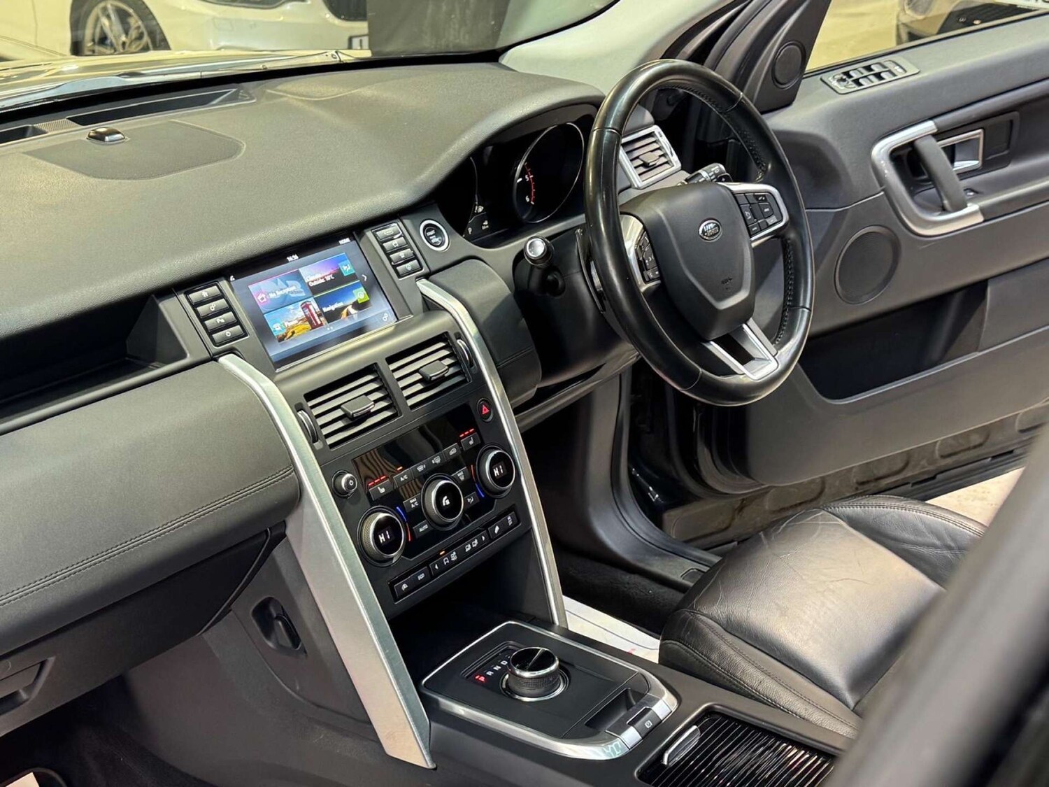 Used Land Rover Discovery Sport 2018 for sale - 77833267: Photo 73