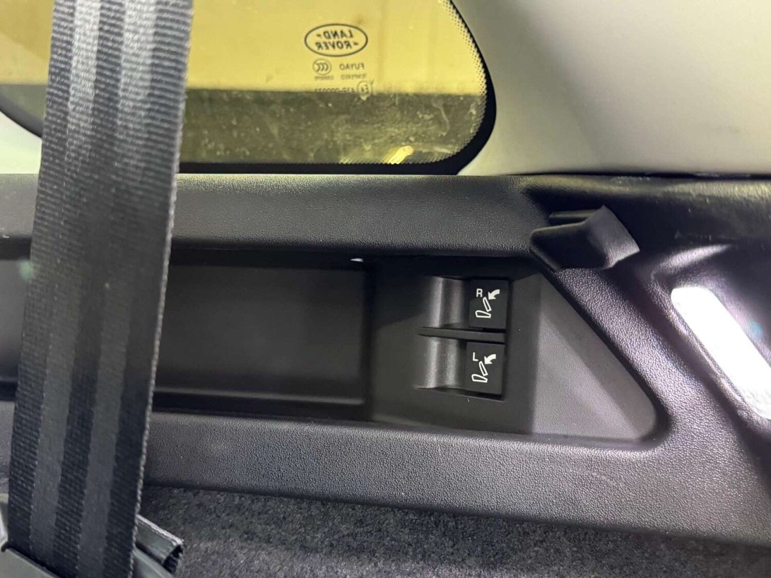 Used Land Rover Discovery Sport 2018 for sale - 77833267: Photo 83