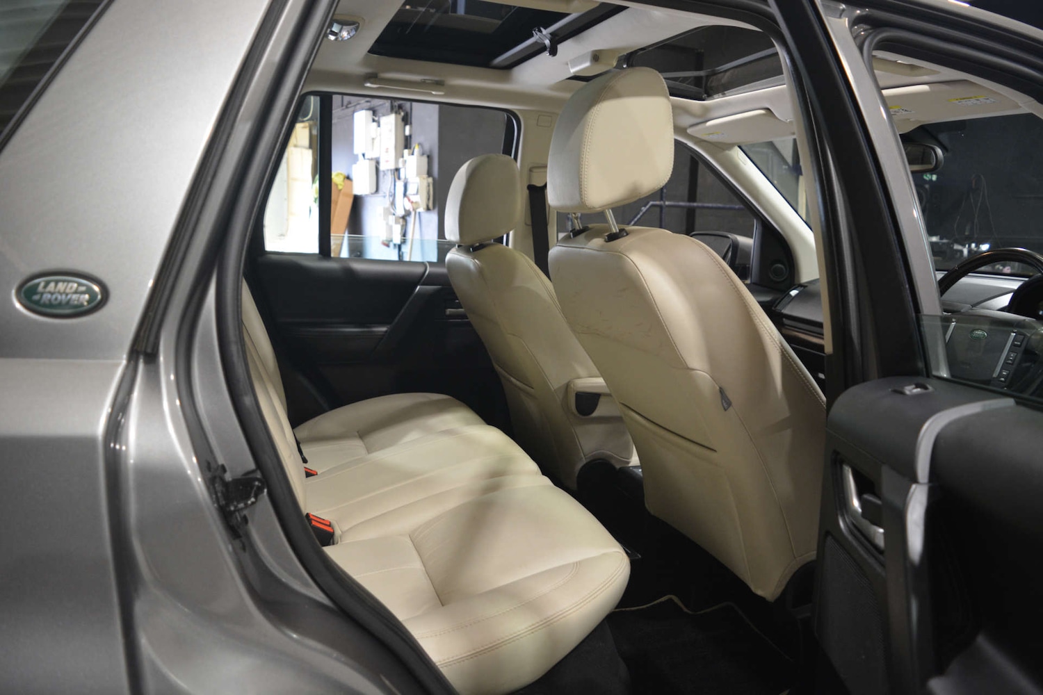 Used Land Rover Freelander 2011 for sale - 76277546: Photo 39