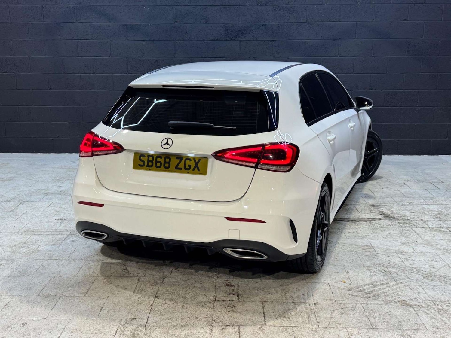 Used Mercedes-Benz A-Class 2019 for sale - 76481426: Photo 2