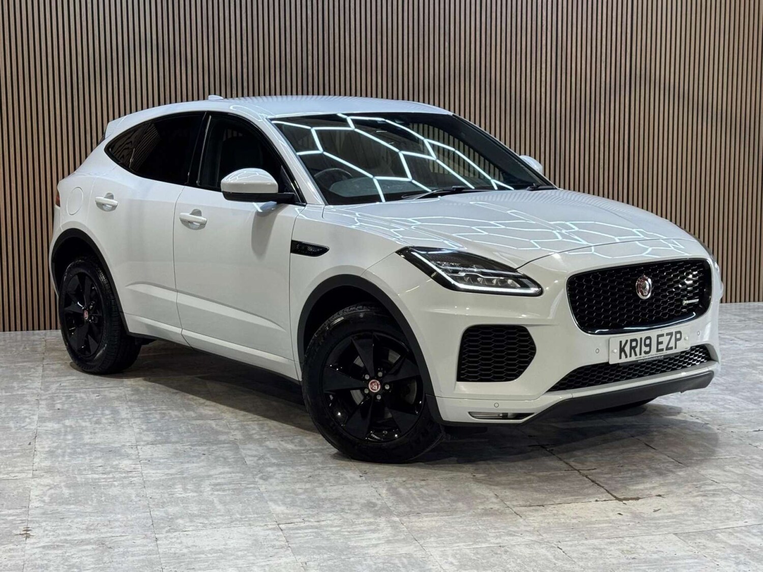 Used Jaguar E-Pace 2019 for sale - 78106762: Photo 12